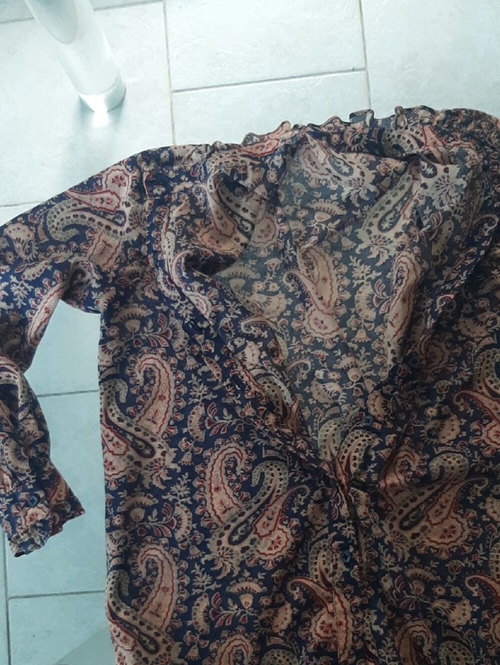 HAND-SEWN🧵70's STYLE Paisley High-Neck Blouse in Navy&Tan BUTTON-UP Fits M/L - Picture 9 of 10